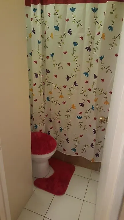 ** Πανσιόν Comfortable Suite 1 Kingston Τζαμάικα